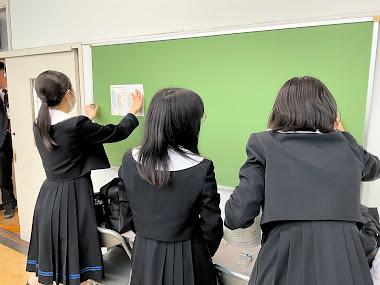 スポーツフェスティバルの振り返りと掲示物の取り替えを行いました