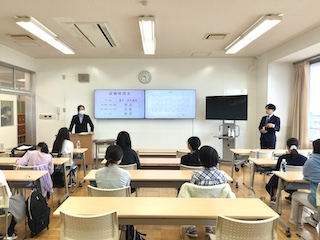 実際の雰囲気そのままに2科目入試と総合型選抜を体験することができます