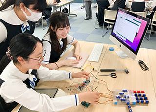 高校1年生がロボットハンド作りに挑戦しました！