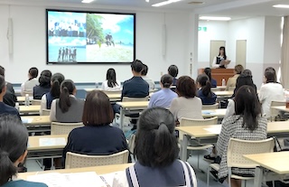 高校受験生向け学校説明会を行いました