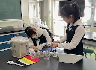 【伝統の授業】中学3年生「理科自由研究」のご紹介