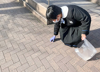 上中里駅前のゴミ拾いと花壇の水やりをしました