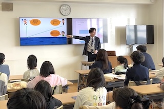 3/29(日)、受験生向けの「春のオープンスクール」を開催しました