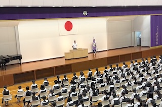 ７月１７日（金）に警察署の方をお招きし、長期休暇期間の過ごし方や防犯についてお話しいただきました