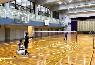 夏休みのクラブ活動の様子をご紹介します！第8弾はバドミントン部♪