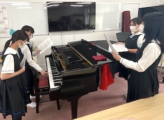 夏休みのクラブ活動の様子をご紹介します！第10弾は合唱部♪